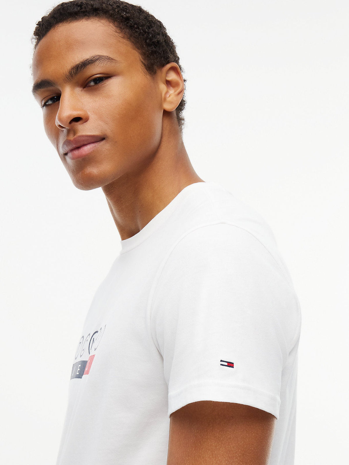 Tommy Hilfiger alternate2