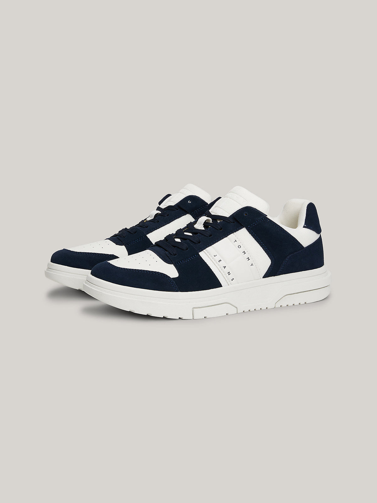 Tommy Hilfiger EM0EM01371 C1G – alternate1