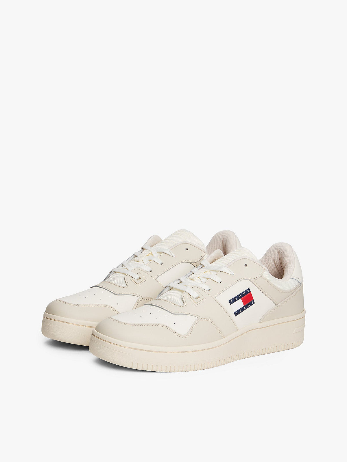 Tommy Hilfiger alternate1