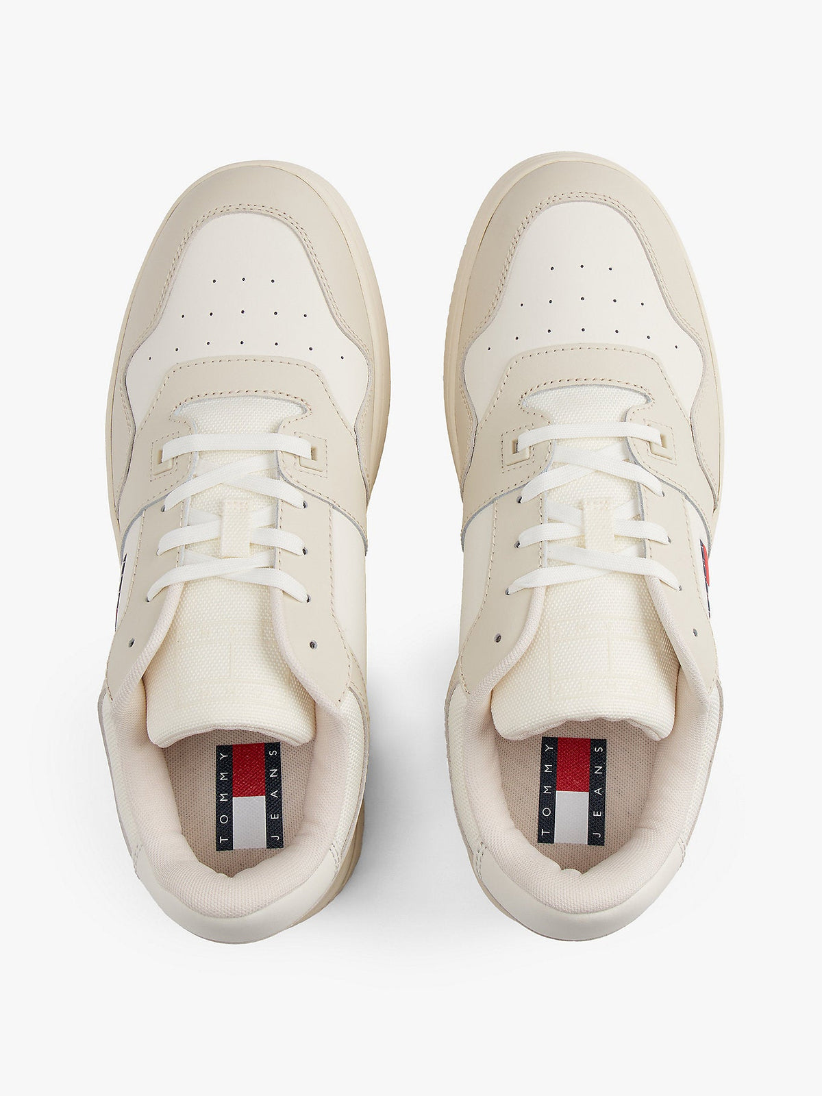Tommy Hilfiger alternate2