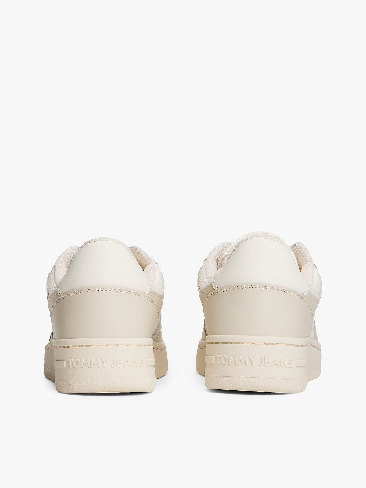 Tommy Hilfiger alternate3