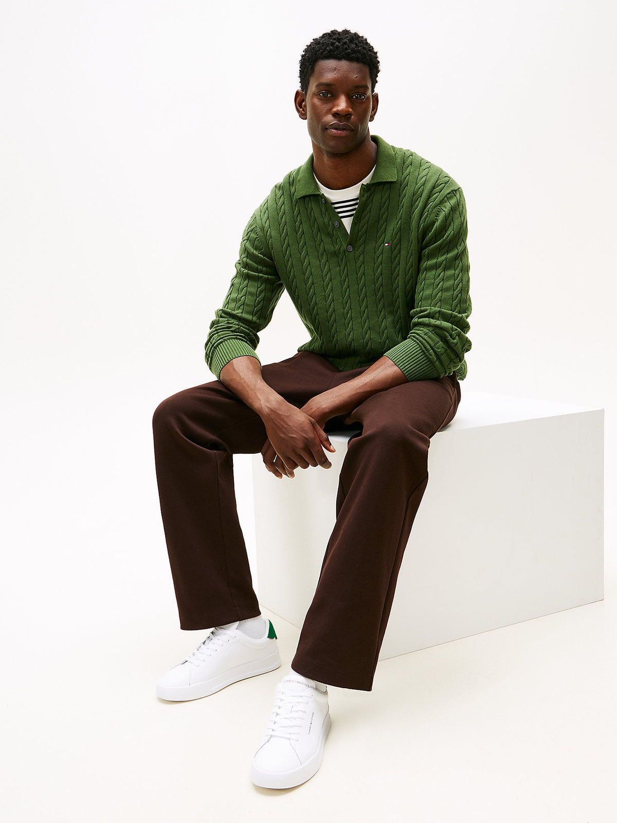 Tommy Hilfiger alternate7