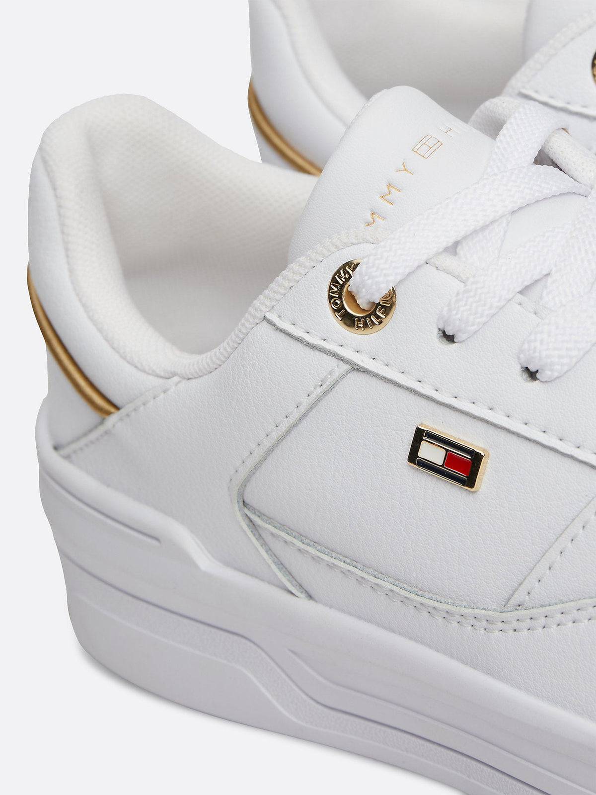 Tommy Hilfiger alternate5