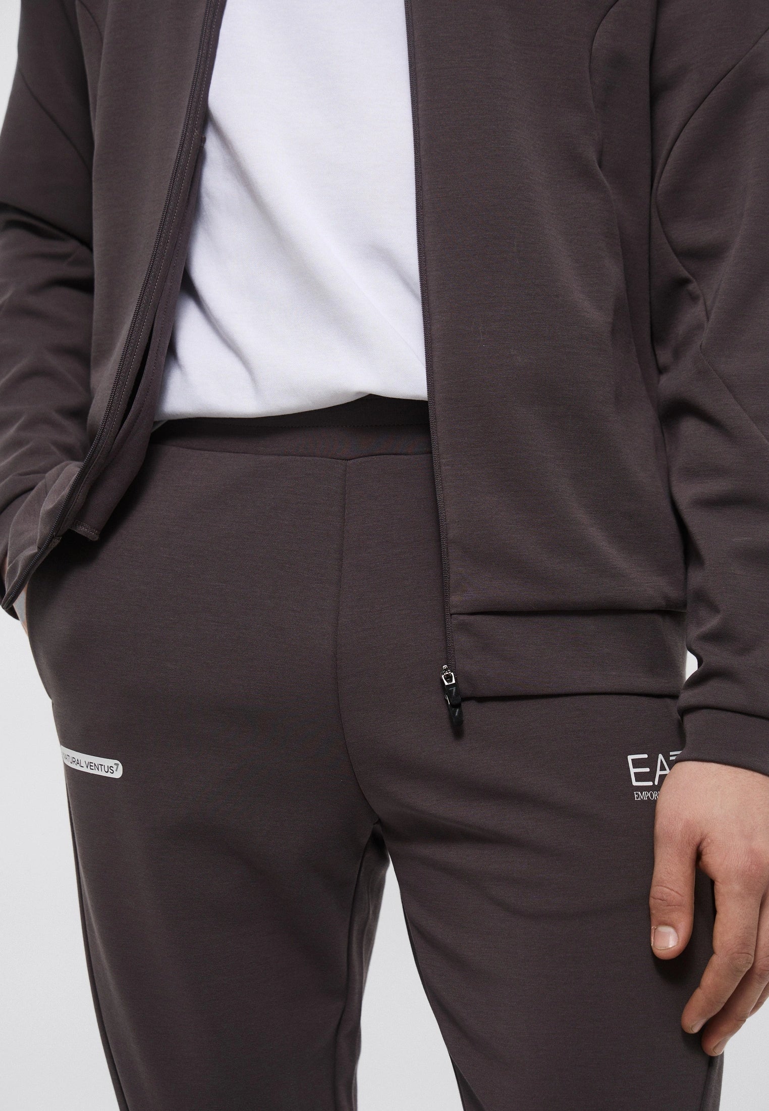 Emporio Armani EA7 vyriškas treningas – Rezivelo