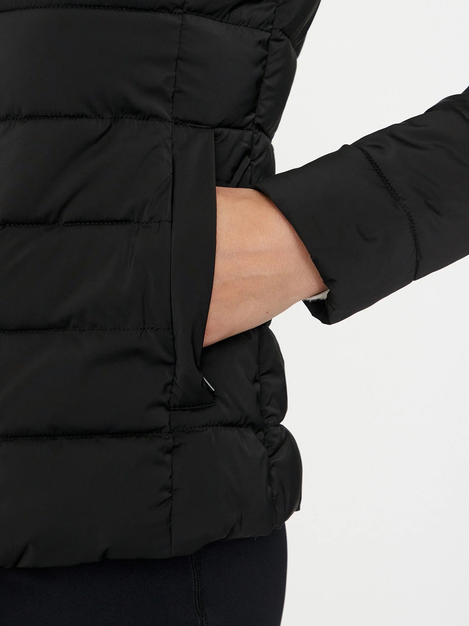 Guess moterška striukė